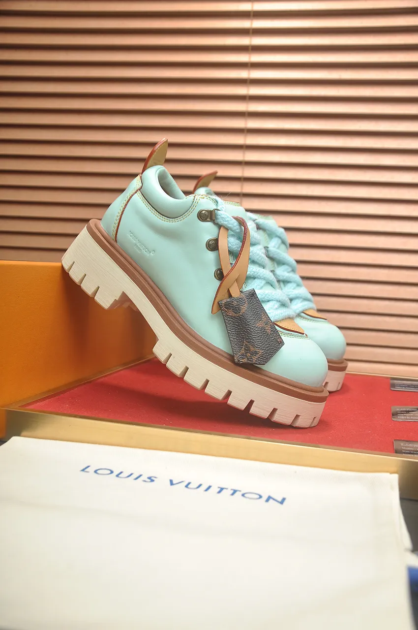 Men's shoes 💰660💶 LV Louis Vuitton 2025 autumn and winter new couple's new style, the original version is developed one to one, retro fashion, handsome and cool mountaineering derby shoes are out of stock 👍 💎 Material: imported first-layer cowhide 💎 Lining: imported lambskin 💎 Outsole: original molded TR non-slip sole 💎 Bottom height: 3.5cm 💎 Shoe size: 35-45 for both men and women